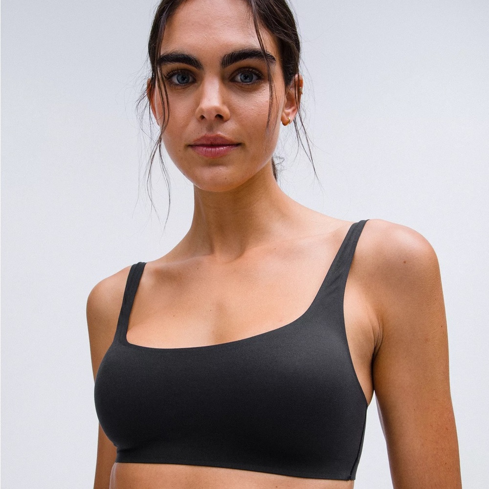 Lululemon wundermost Nulu scoop neck bralette